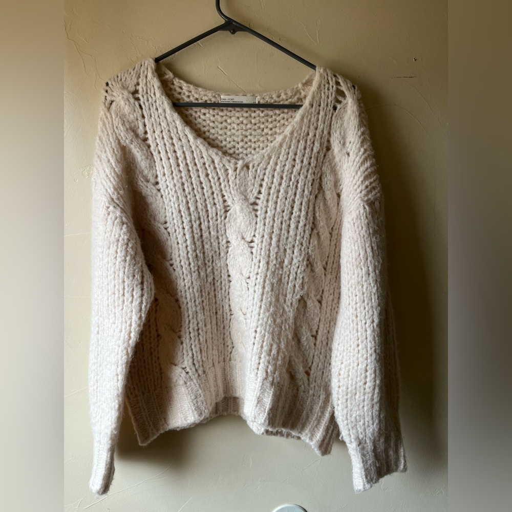 Chunky Knit V-Neck Sweater